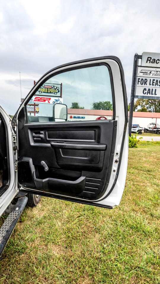 RAM 5500 Regular Cab 4WD 2014 RAM 5500 Regular Cab 4WD 2014