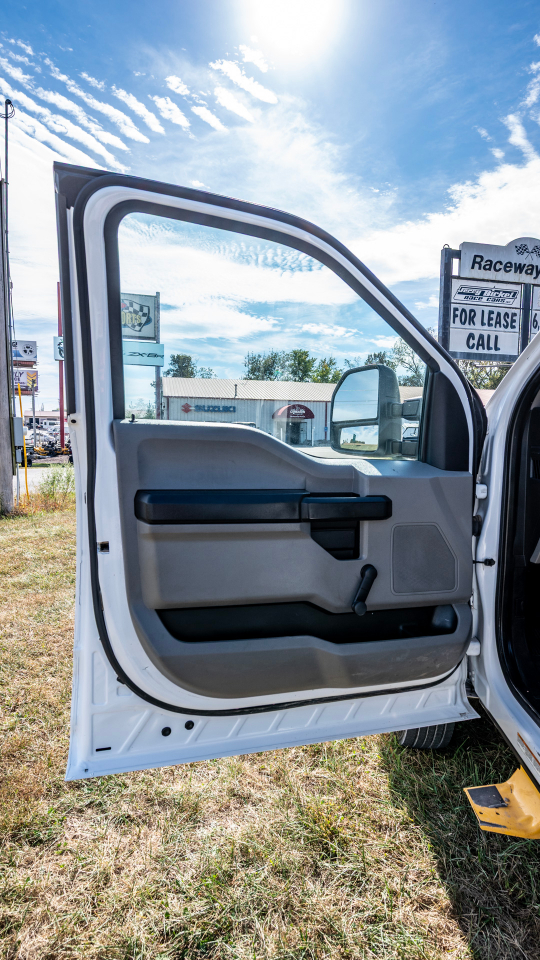 Ford F-450 SD Crew Cab DRW 4WD 2021 Ford F-450 SD Crew Cab DRW 4WD 2021
