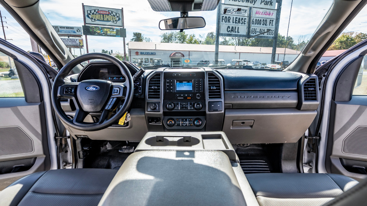 Ford F-450 SD Crew Cab DRW 4WD 2021 Ford F-450 SD Crew Cab DRW 4WD 2021