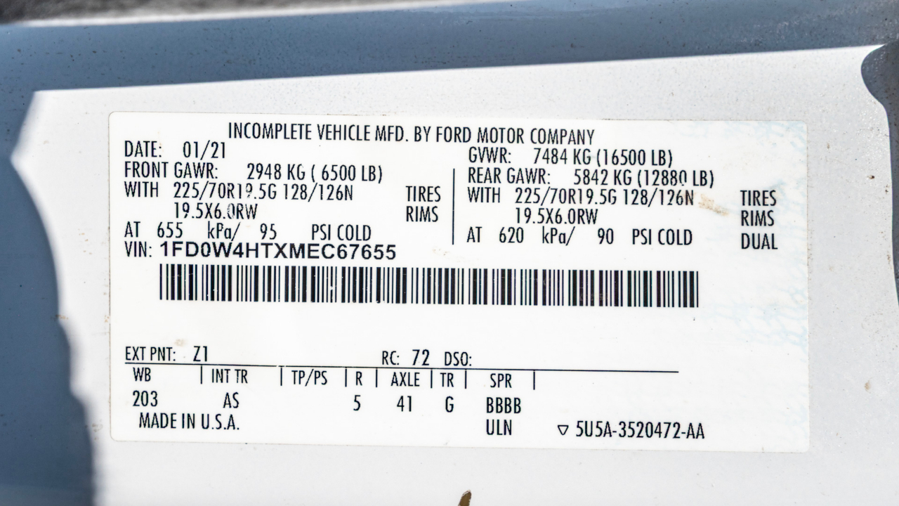 Ford F-450 SD Crew Cab DRW 4WD 2021 Ford F-450 SD Crew Cab DRW 4WD 2021
