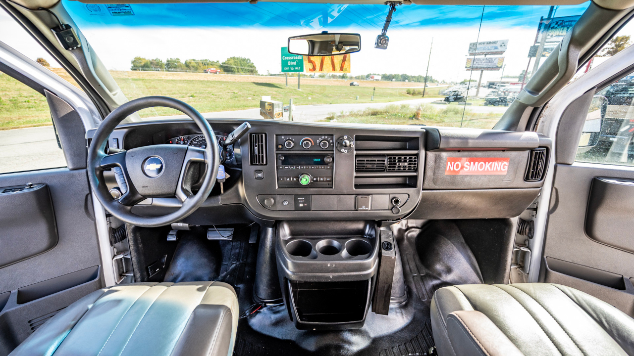 Chevrolet Express LS 3500 Extended 2016 Chevrolet Express LS 3500 Extended 2016
