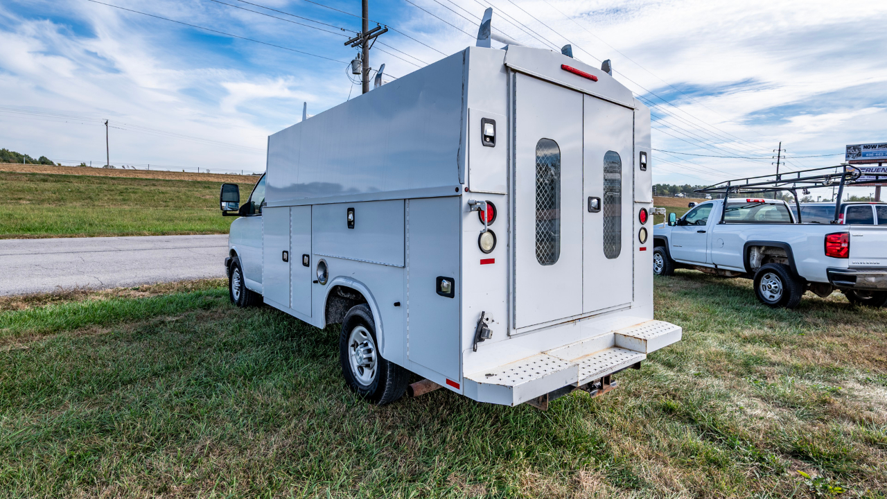 Chevrolet Express G3500 139" 2017 Chevrolet Express G3500 139" 2017