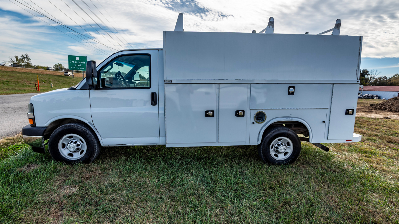 Chevrolet Express G3500 139" 2017 Chevrolet Express G3500 139" 2017