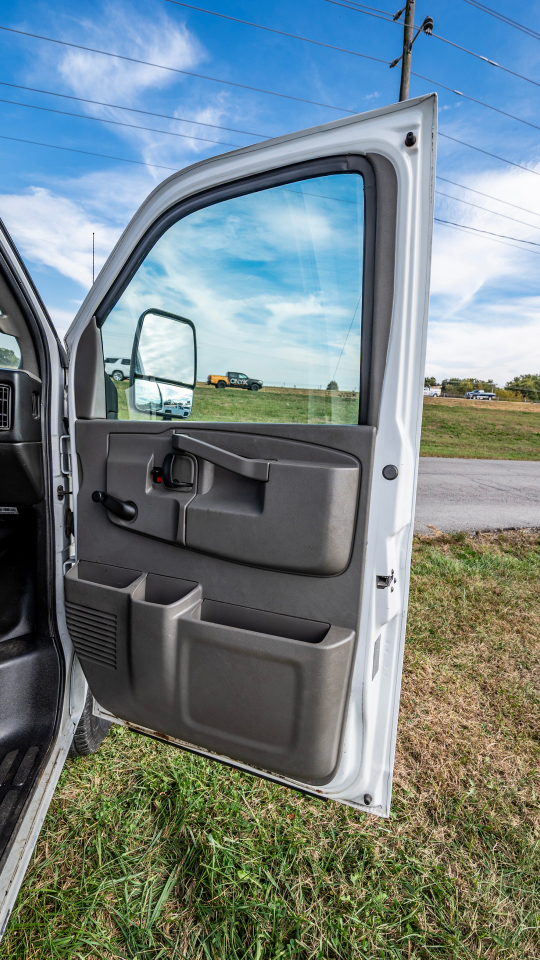 Chevrolet Express G3500 139" 2017 Chevrolet Express G3500 139" 2017