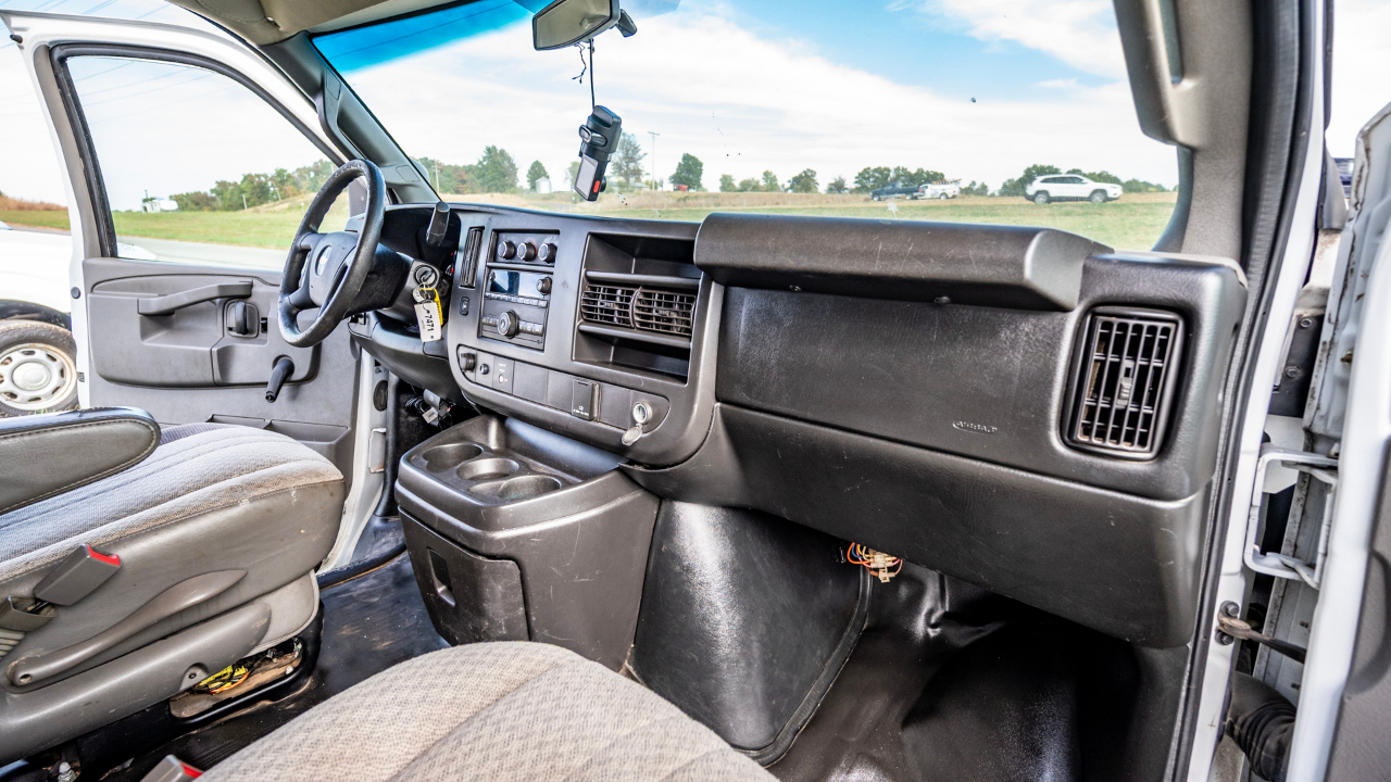 Chevrolet Express G3500 139" 2017 Chevrolet Express G3500 139" 2017
