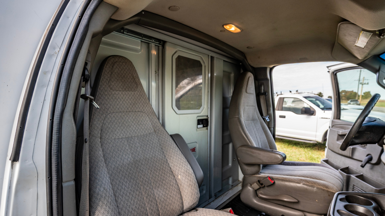 Chevrolet Express G3500 139" 2017 Chevrolet Express G3500 139" 2017