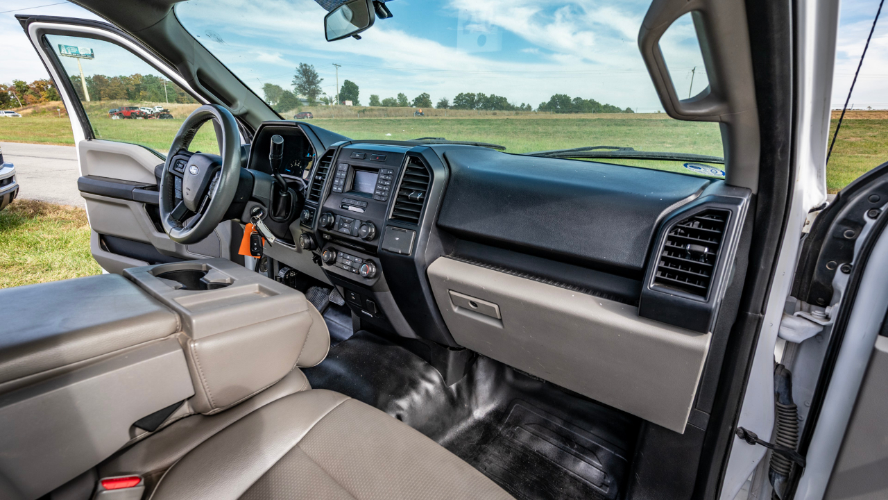 Ford F-150 XLT 8-ft. Bed 2WD 2016 Ford F-150 XLT 8-ft. Bed 2WD 2016