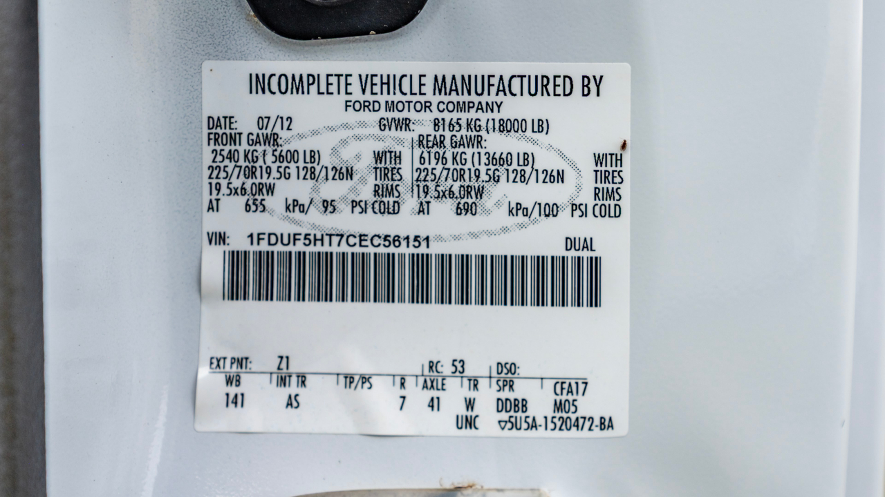 Ford F-550 Regular Cab DRW 4WD 2012 Ford F-550 Regular Cab DRW 4WD 2012
