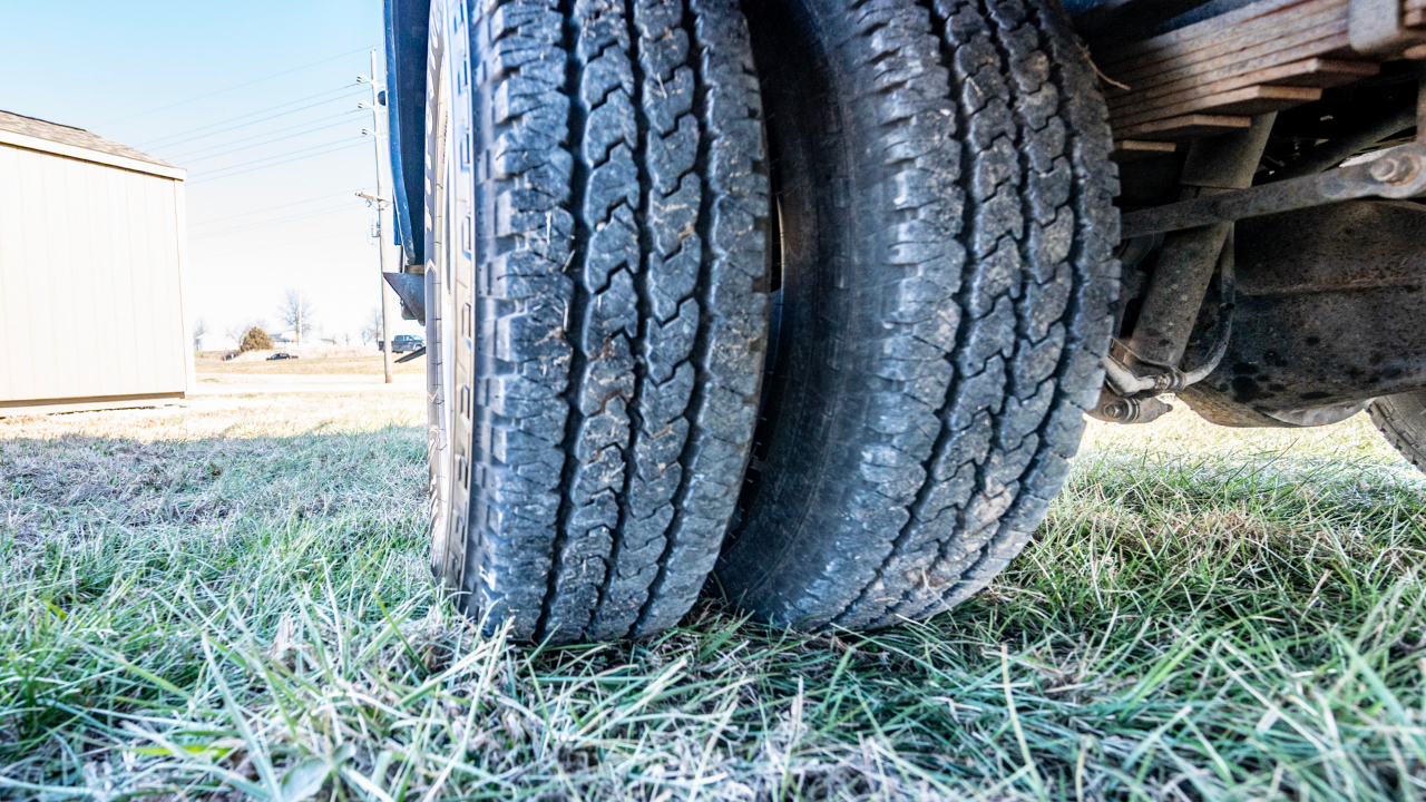 Ford F-350 SD XLT Crew Cab Long Bed DRW 4WD 2015