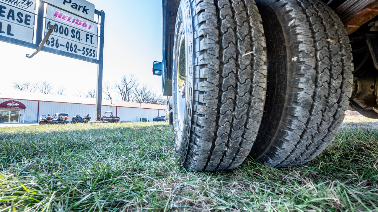 Ford F-350 SD XLT Crew Cab Long Bed DRW 4WD 2015