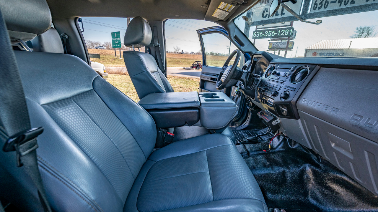 Ford F-350 SD XLT Crew Cab Long Bed DRW 4WD 2015