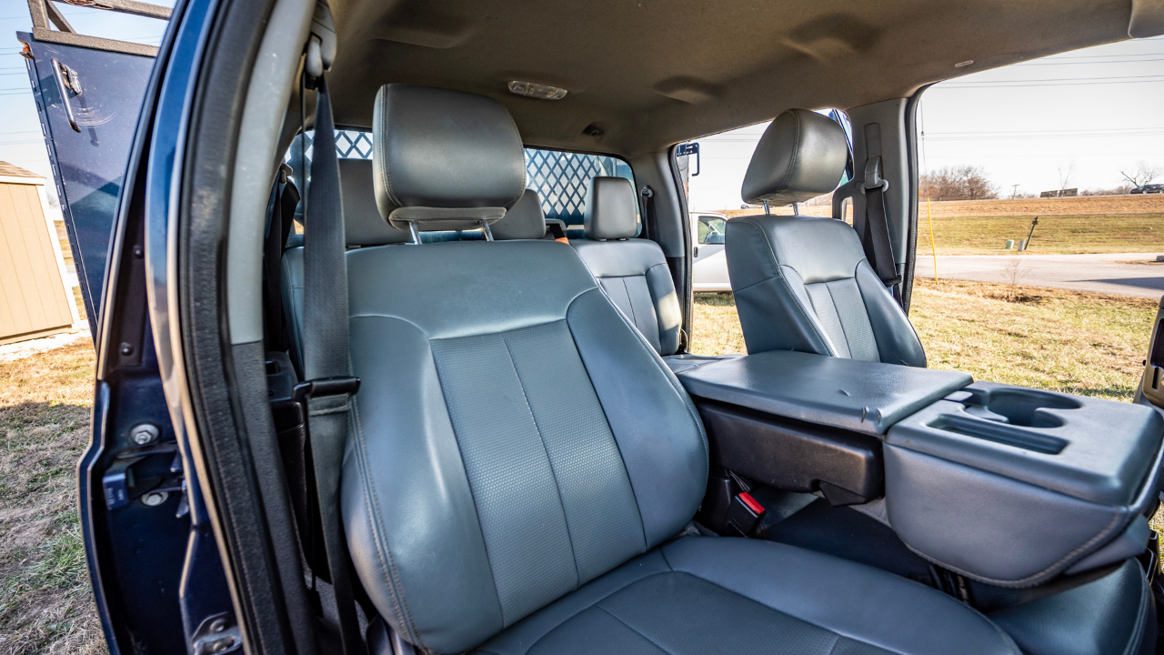 Ford F-350 SD XLT Crew Cab Long Bed DRW 4WD 2015