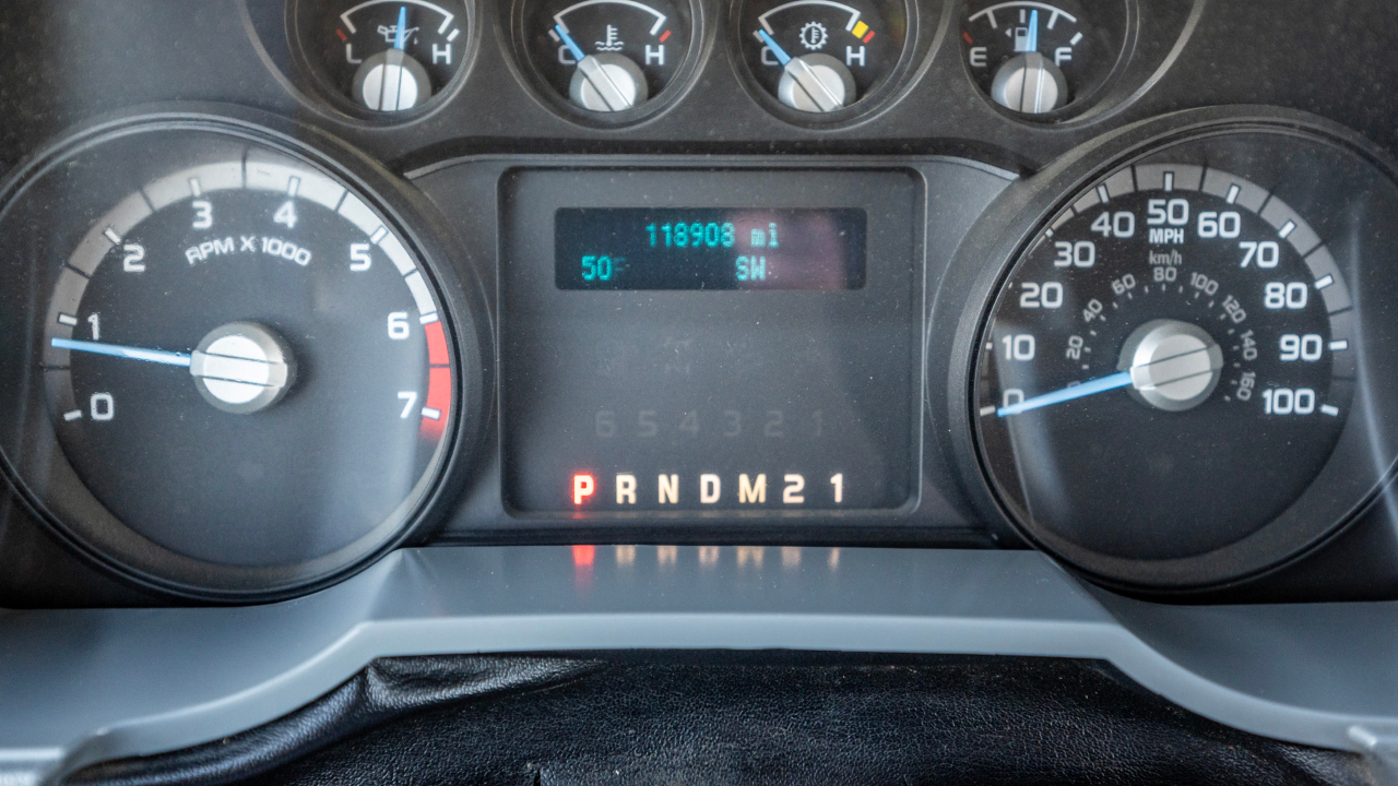 Ford F-350 SD XLT Crew Cab Long Bed DRW 4WD 2015