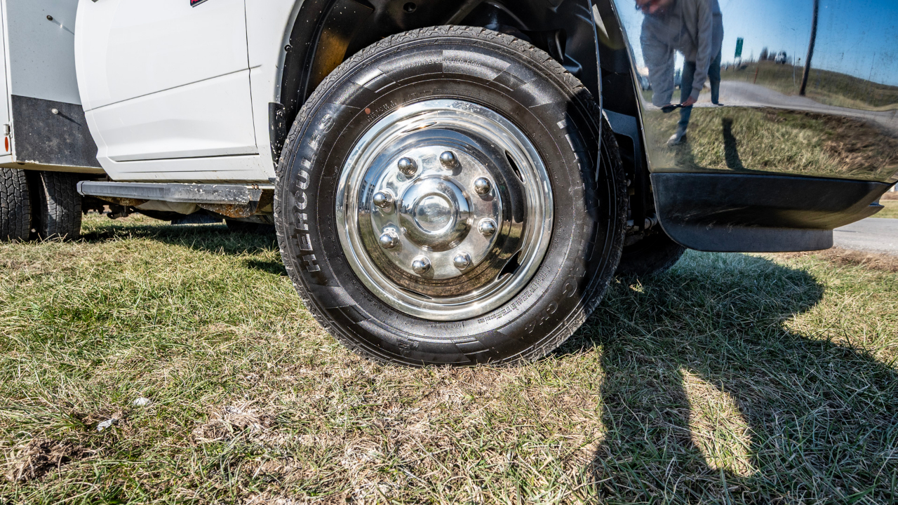 RAM 3500 Regular Cab 2WD SWB DRW 2015