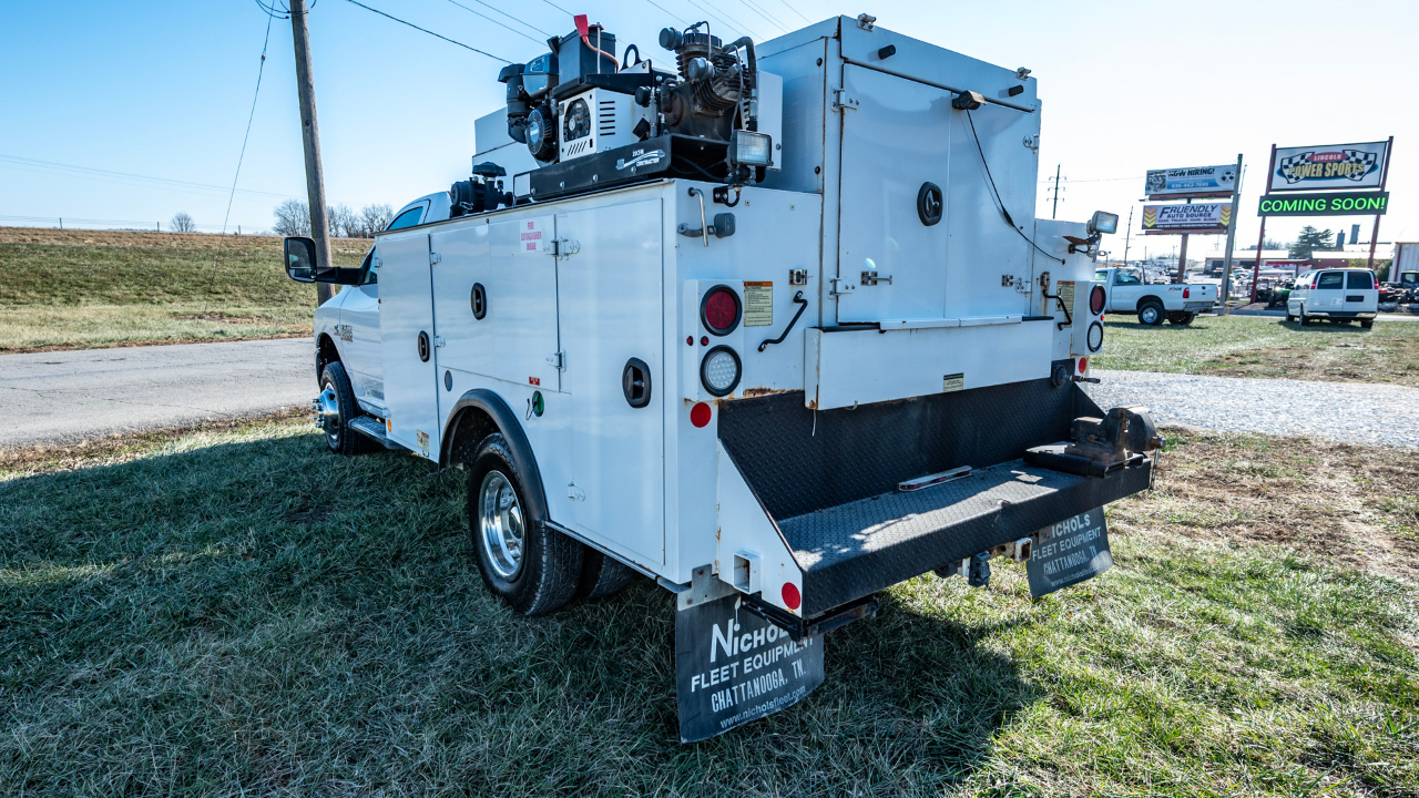 RAM 3500 Regular Cab 2WD SWB DRW 2015