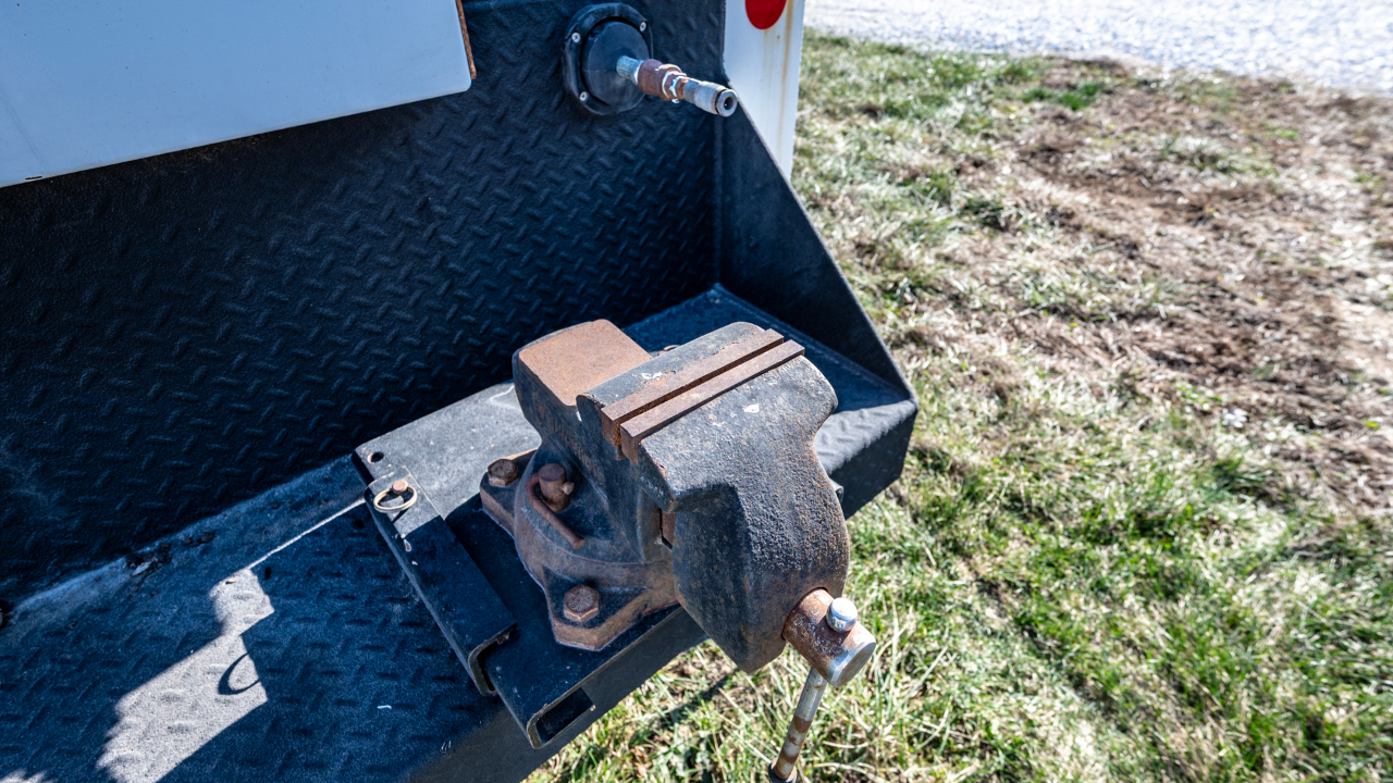 RAM 3500 Regular Cab 2WD SWB DRW 2015