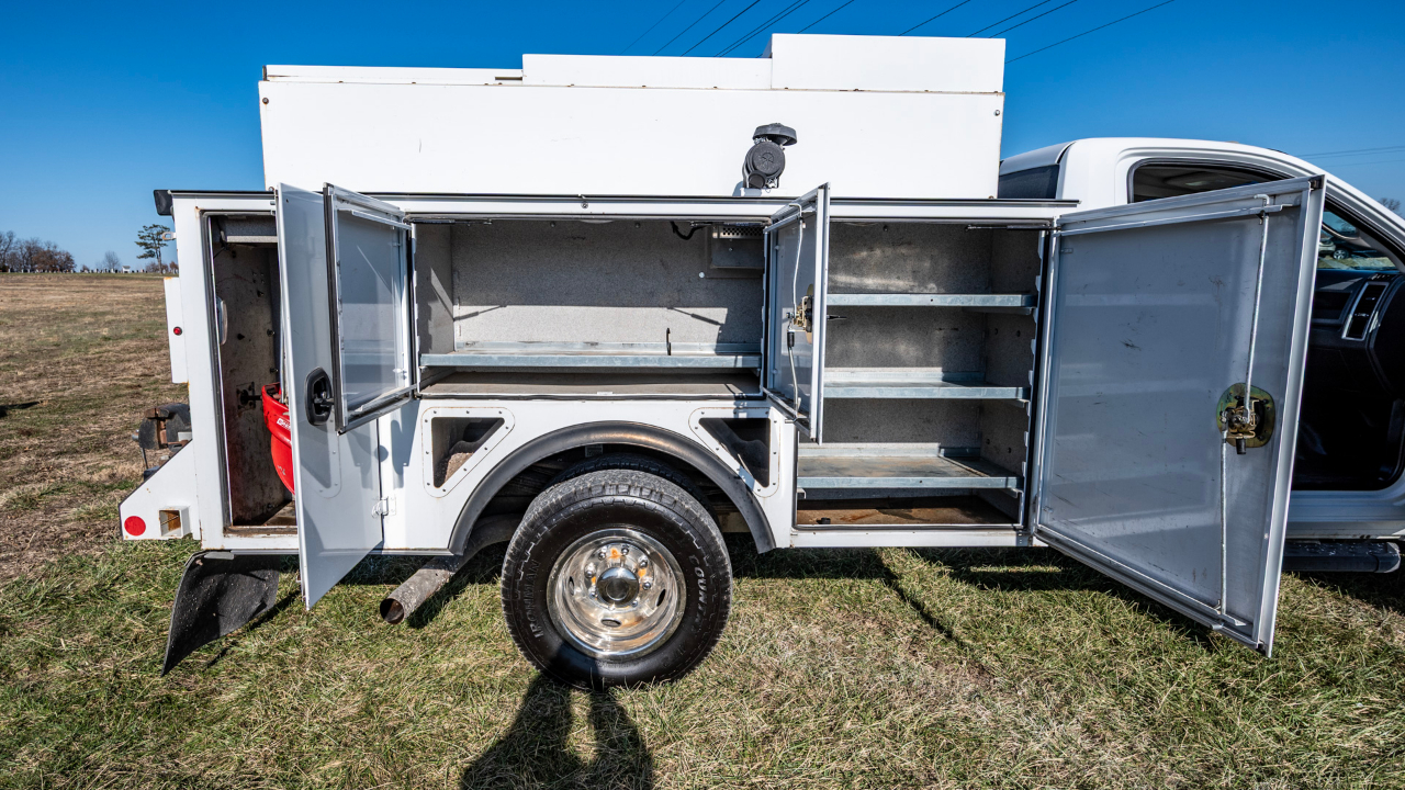 RAM 3500 Regular Cab 2WD SWB DRW 2015