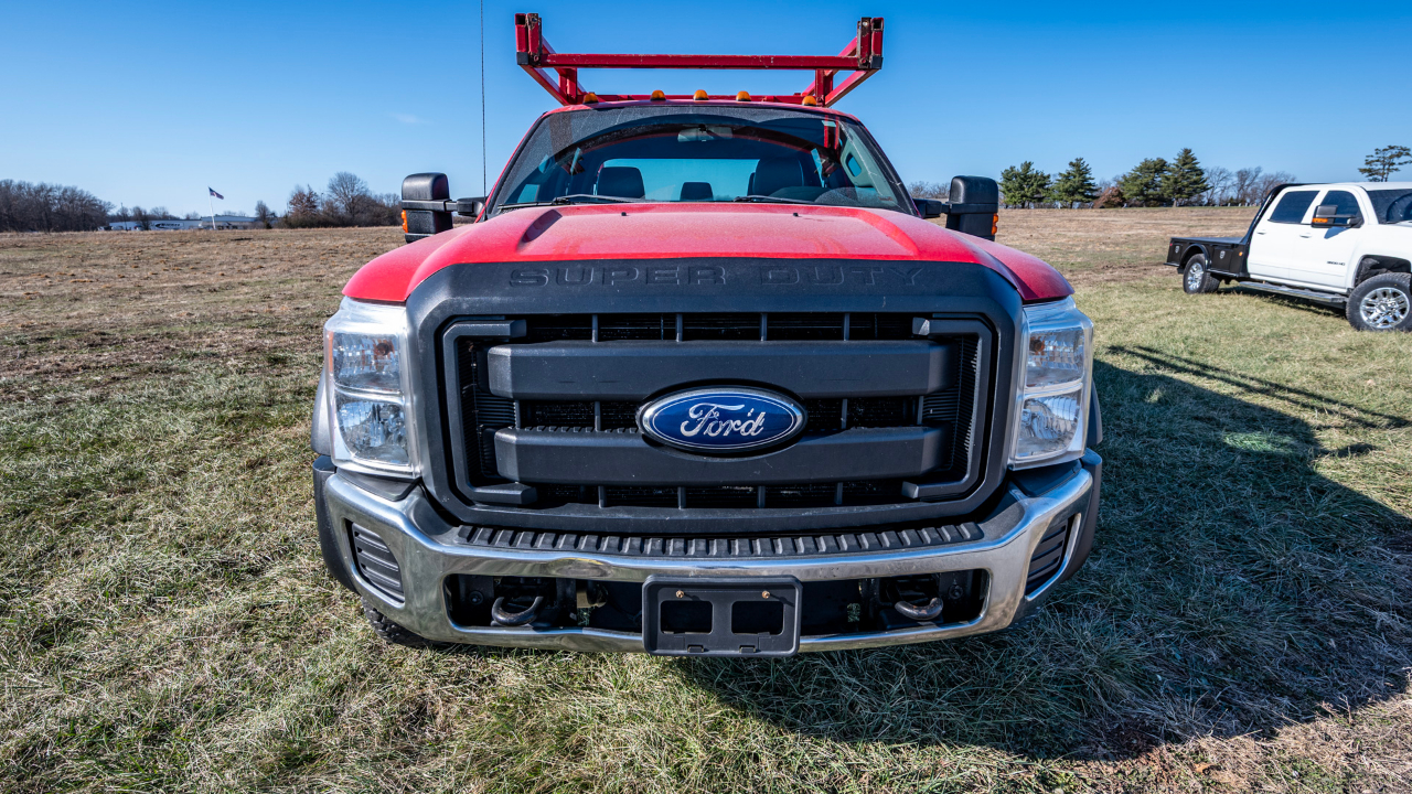 Ford F-550 Crew Cab DRW 2WD 2016