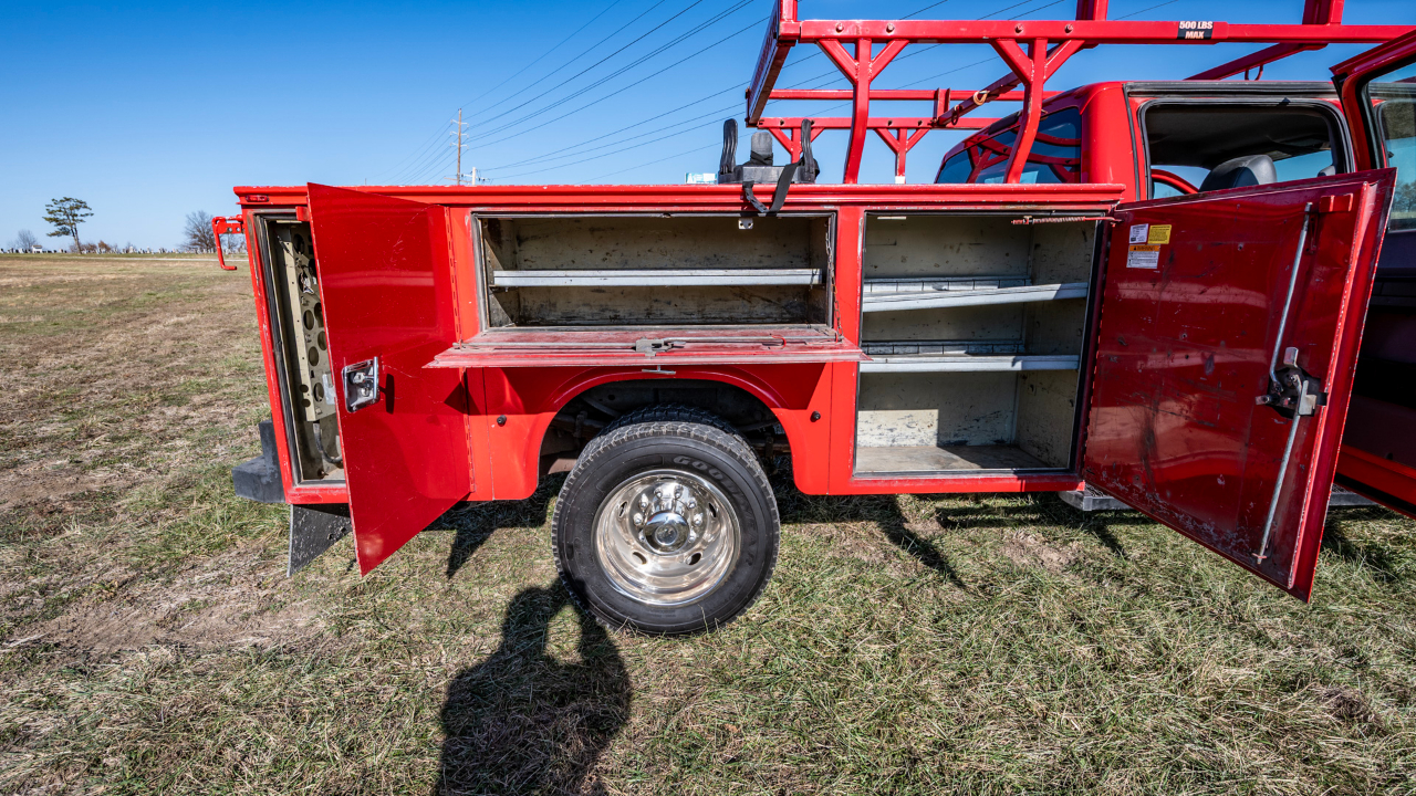 Ford F-550 Crew Cab DRW 2WD 2016