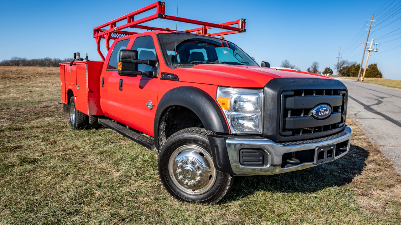 Ford F-550 Crew Cab DRW 2WD 2016