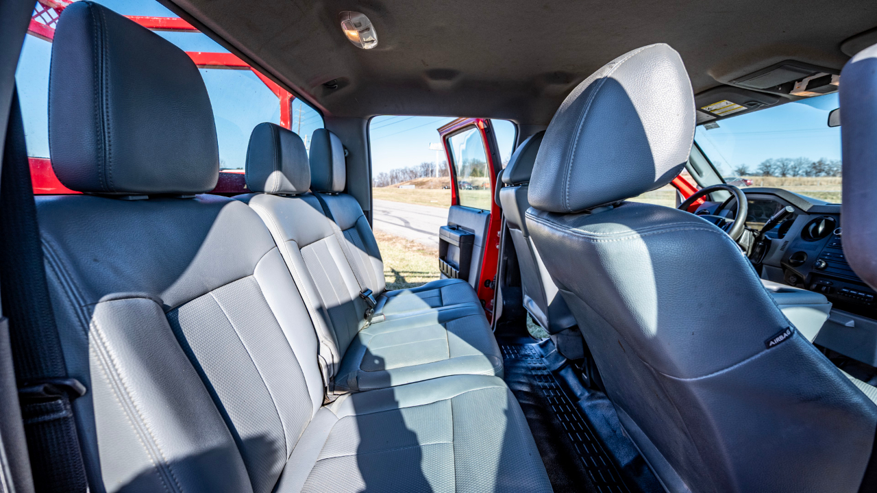 Ford F-550 Crew Cab DRW 2WD 2016