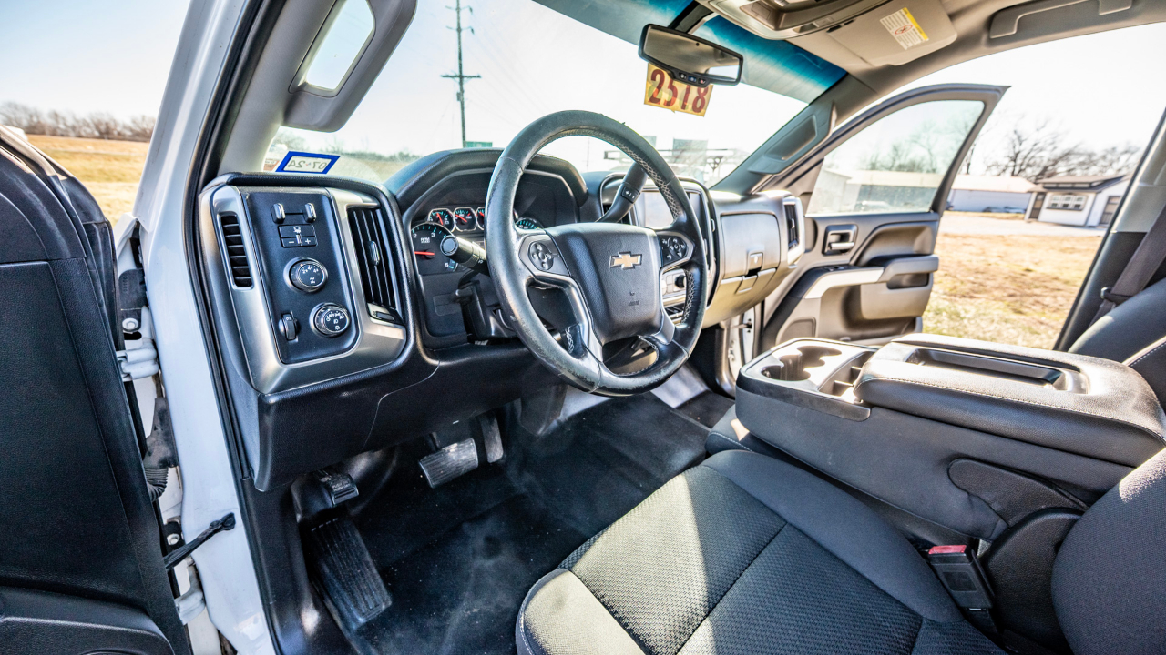 Chevrolet Silverado 3500HD LT Crew Cab 4WD 2016