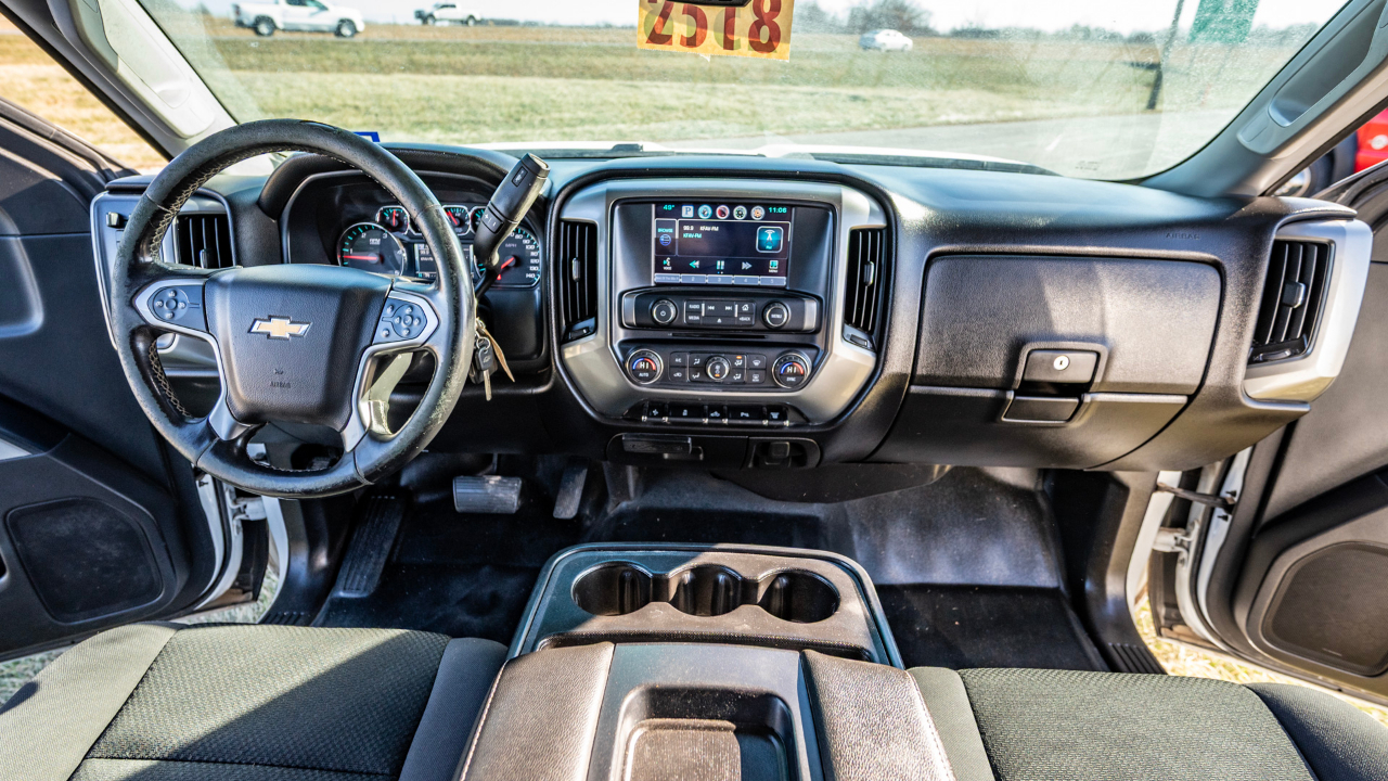 Chevrolet Silverado 3500HD LT Crew Cab 4WD 2016