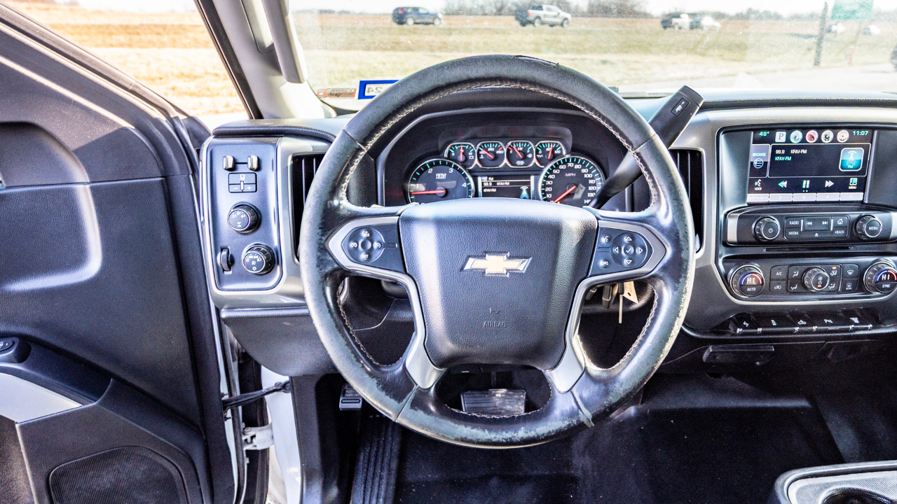 Chevrolet Silverado 3500HD LT Crew Cab 4WD 2016