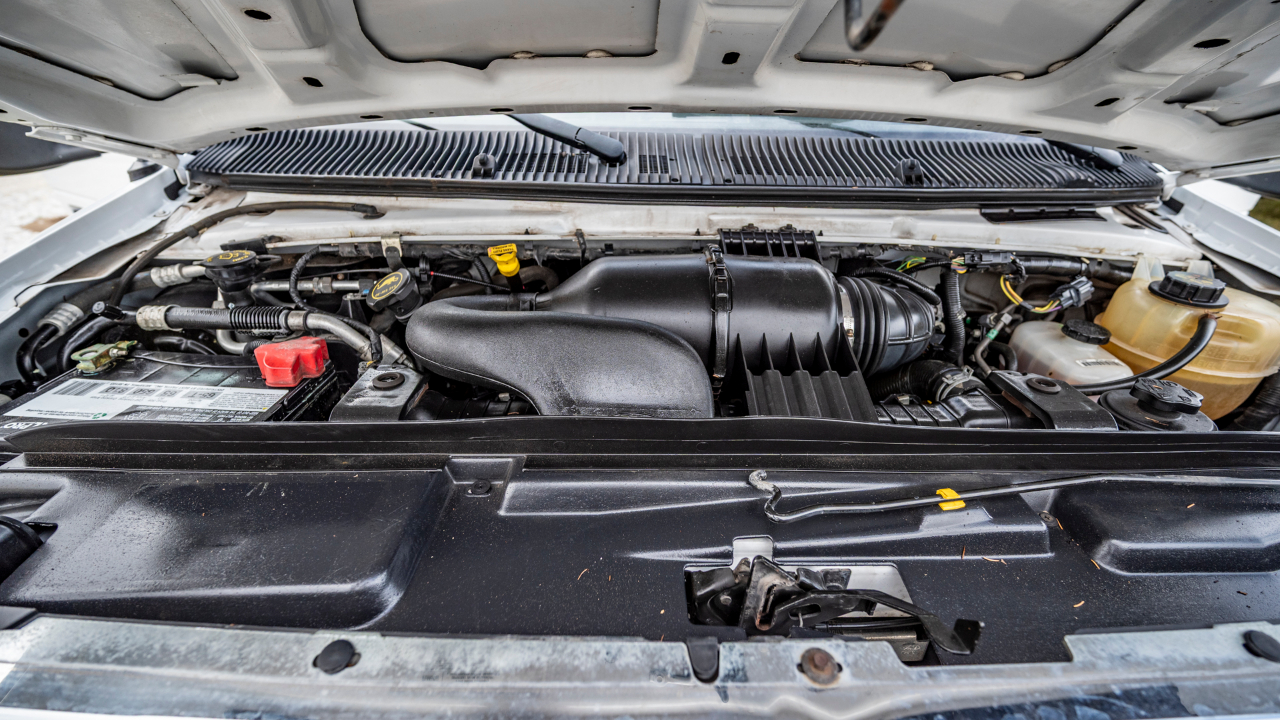 Ford Econoline E-350 Super Duty 2016