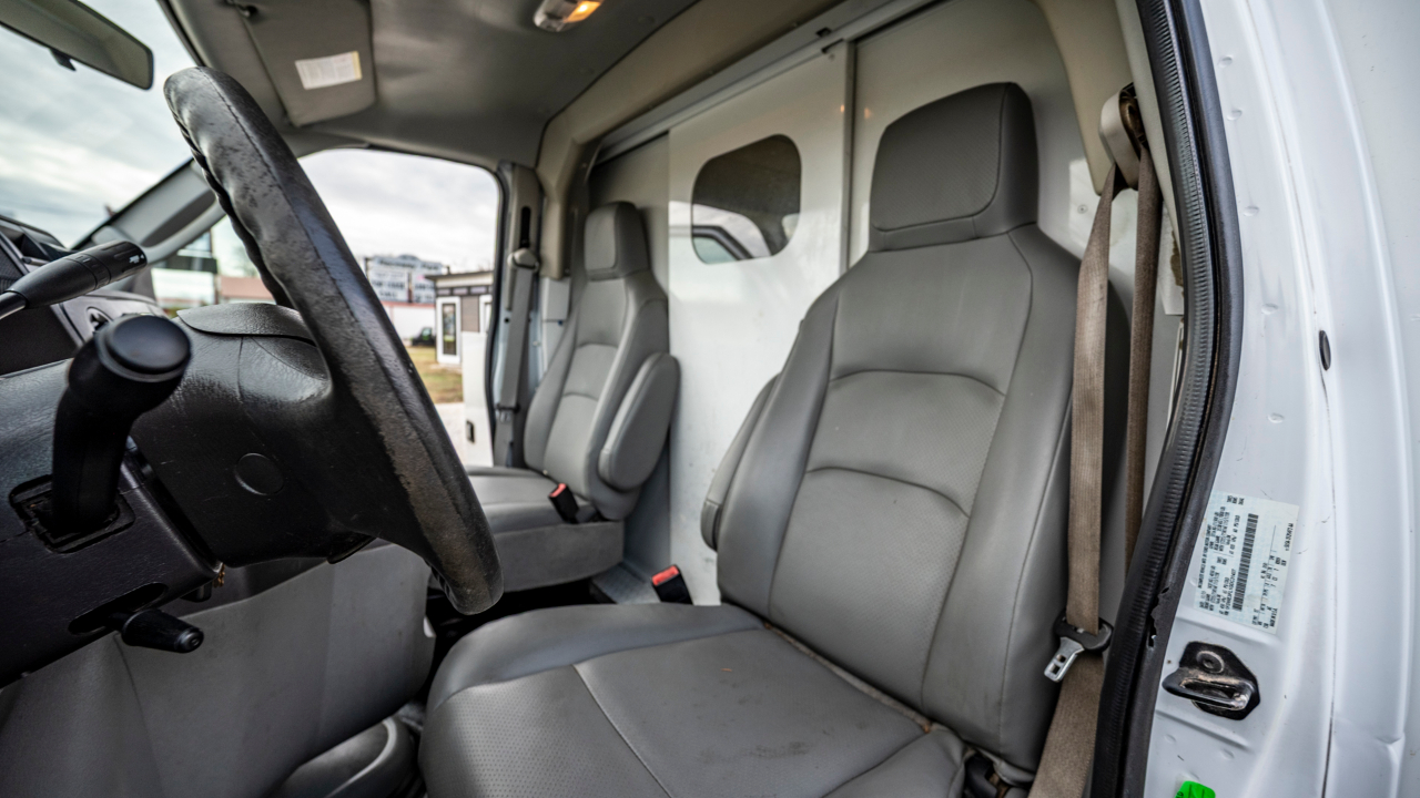 Ford Econoline E-350 Super Duty 2016