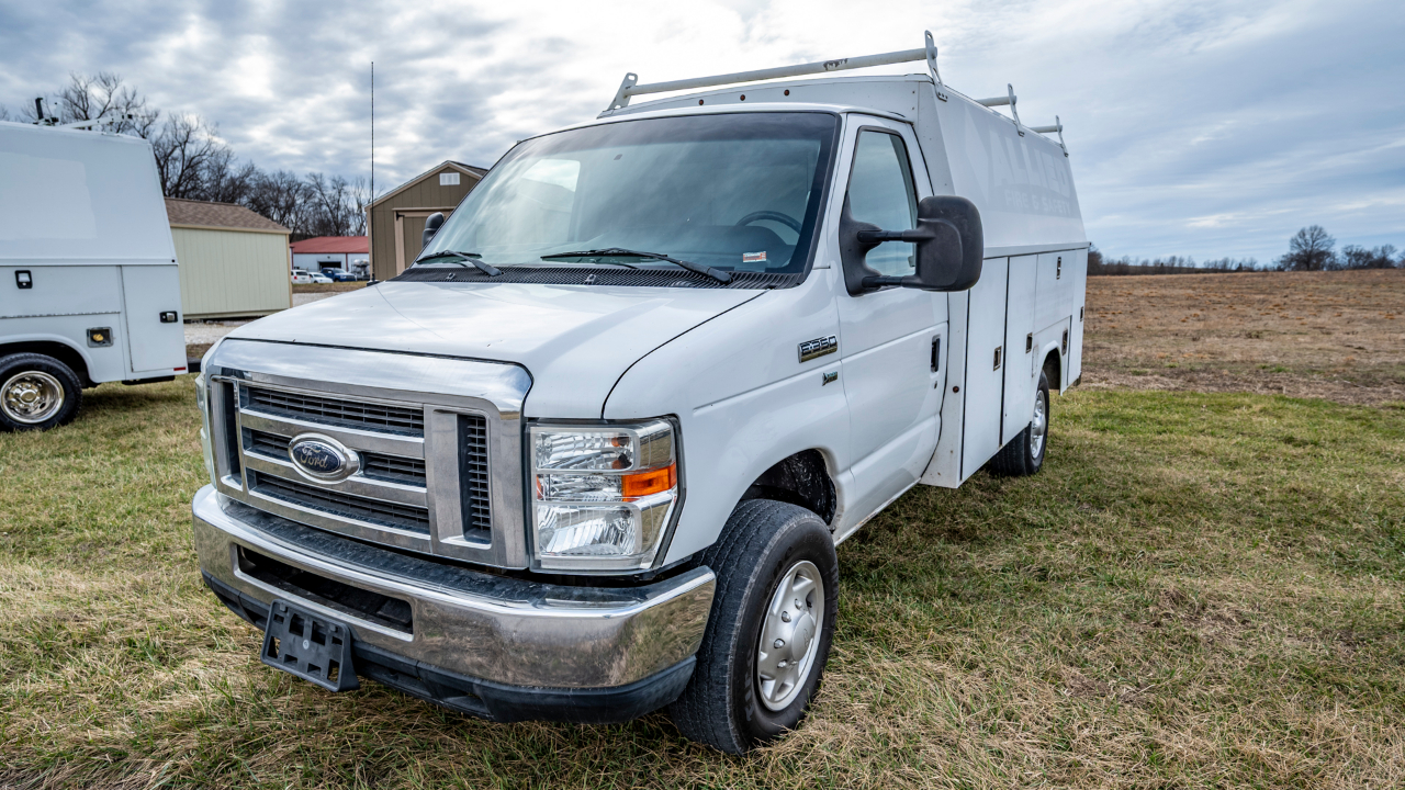 Ford Econoline E-350 Super Duty 2012