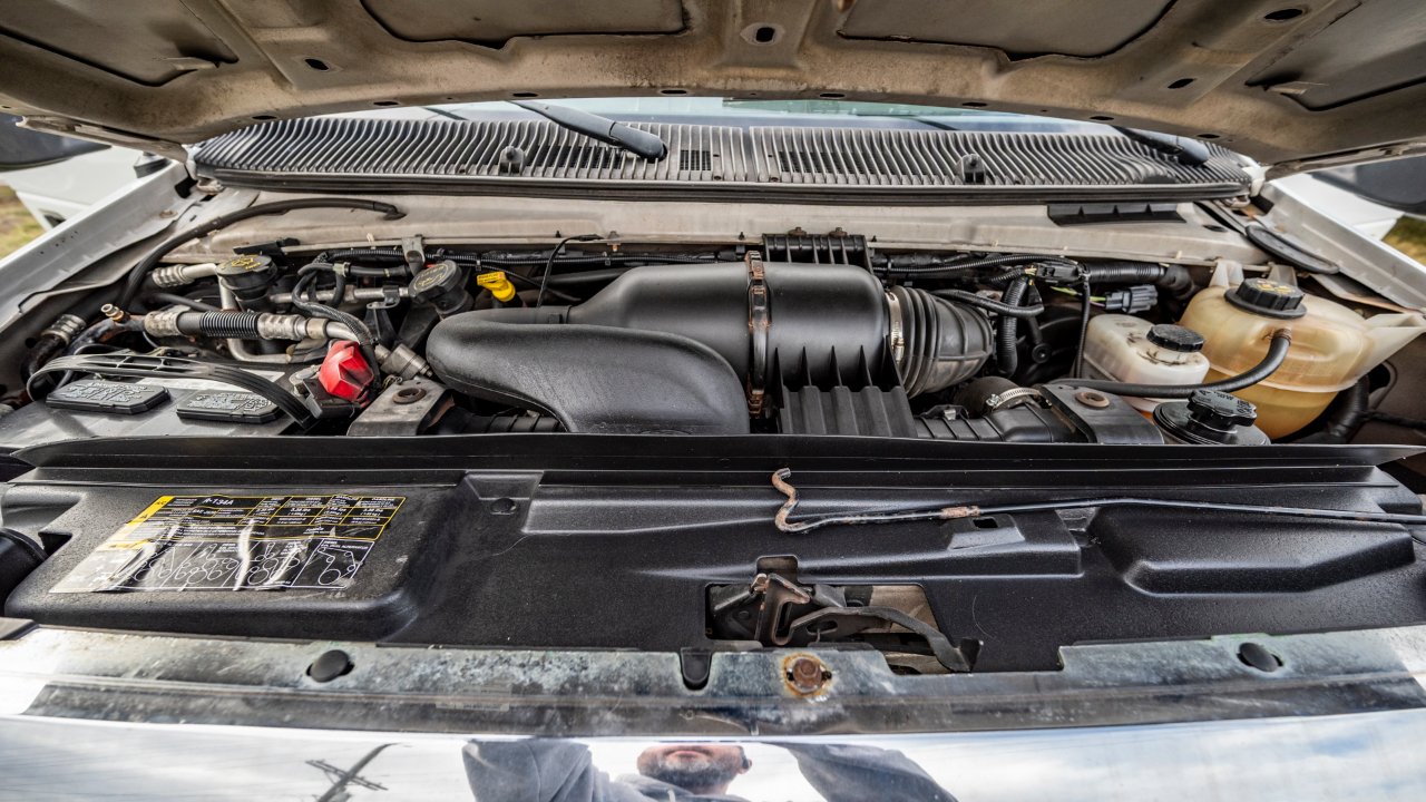 Ford Econoline E-350 Super Duty 2012