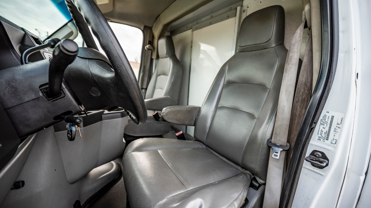 Ford Econoline E-350 Super Duty 2012