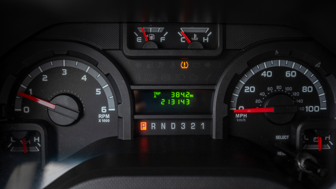 Ford Econoline E-350 Super Duty 2012