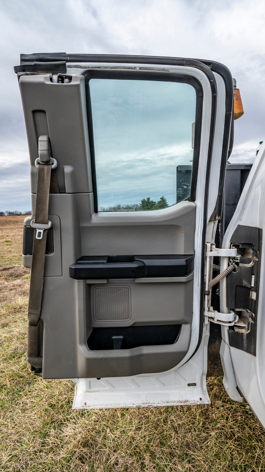 Ford F-550 SuperCab DRW 4WD 2017