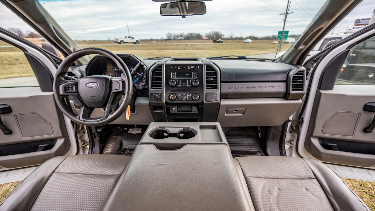 Ford F-550 SuperCab DRW 4WD 2017