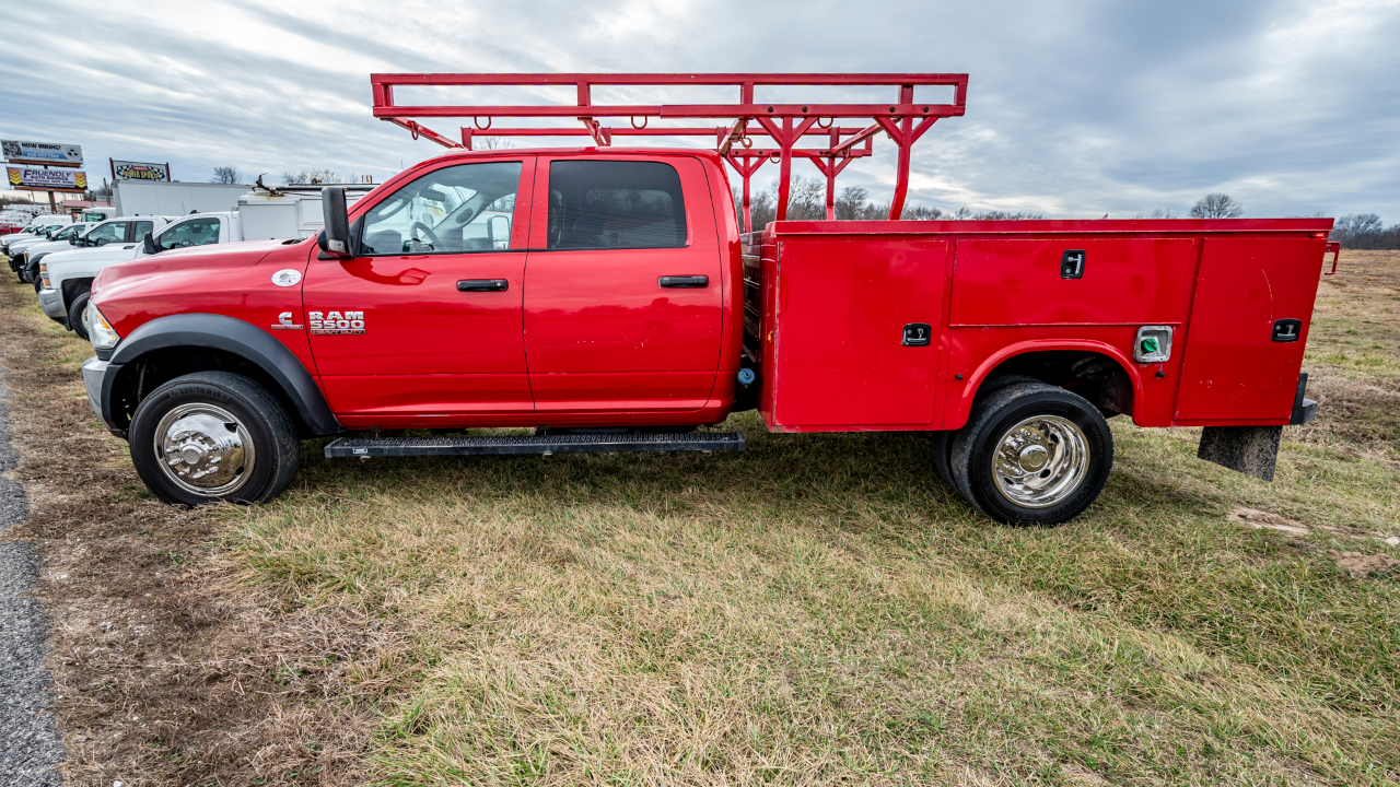 RAM 5500 Crew Cab SWB 4WD DRW 2018