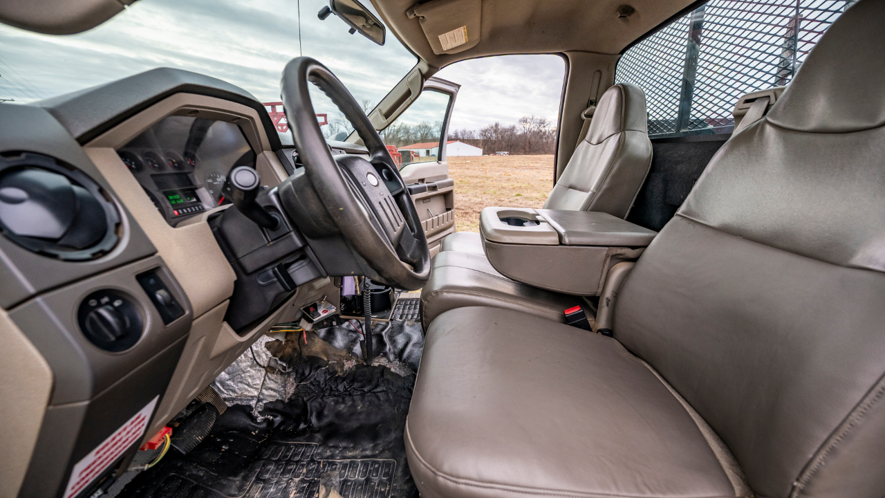 Ford F-550 Regular Cab 2WD DRW 2008