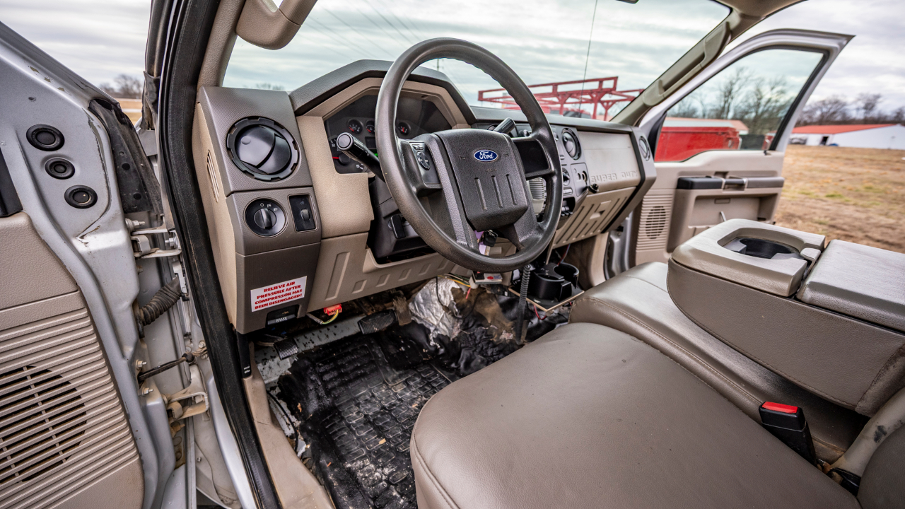 Ford F-550 Regular Cab 2WD DRW 2008