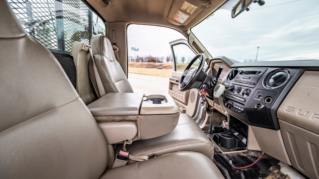 Ford F-550 Regular Cab 2WD DRW 2008