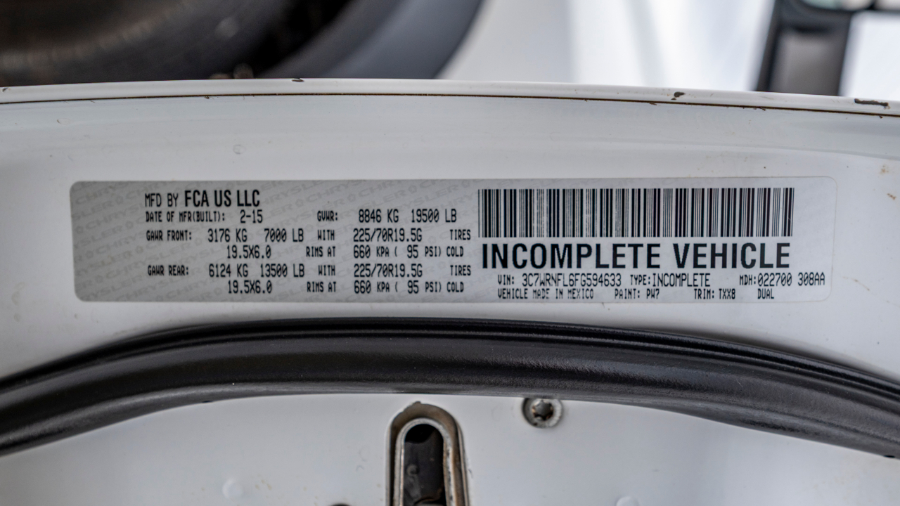 RAM 5500 Crew Cab LWB 4WD DRW 2015