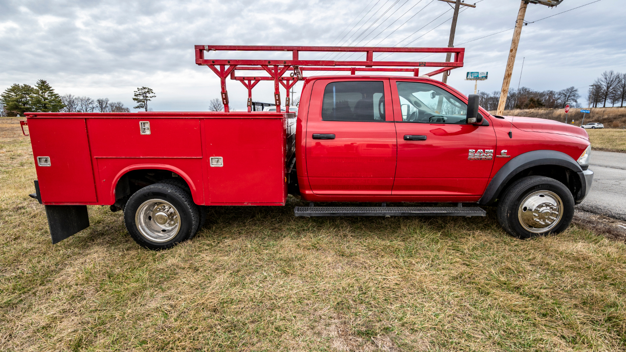 RAM 5500 Crew Cab SWB 2WD DRW 2016