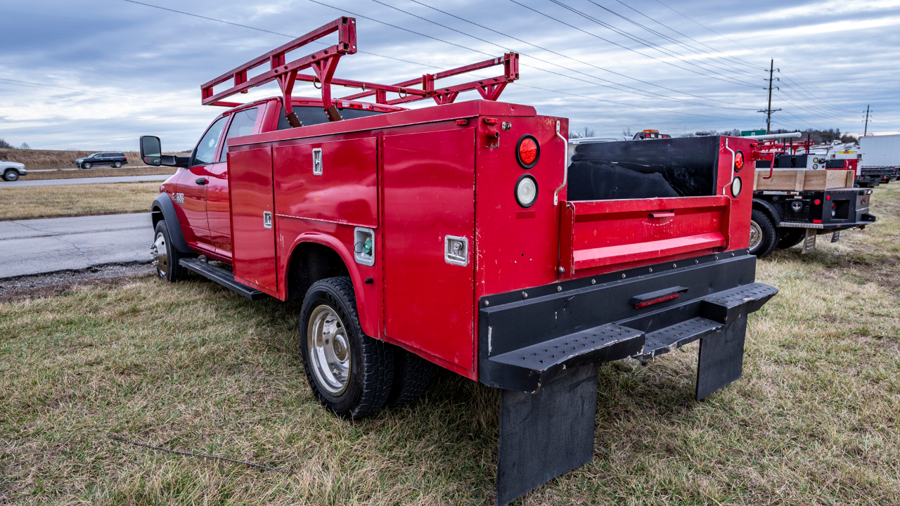 RAM 5500 Crew Cab SWB 2WD DRW 2016