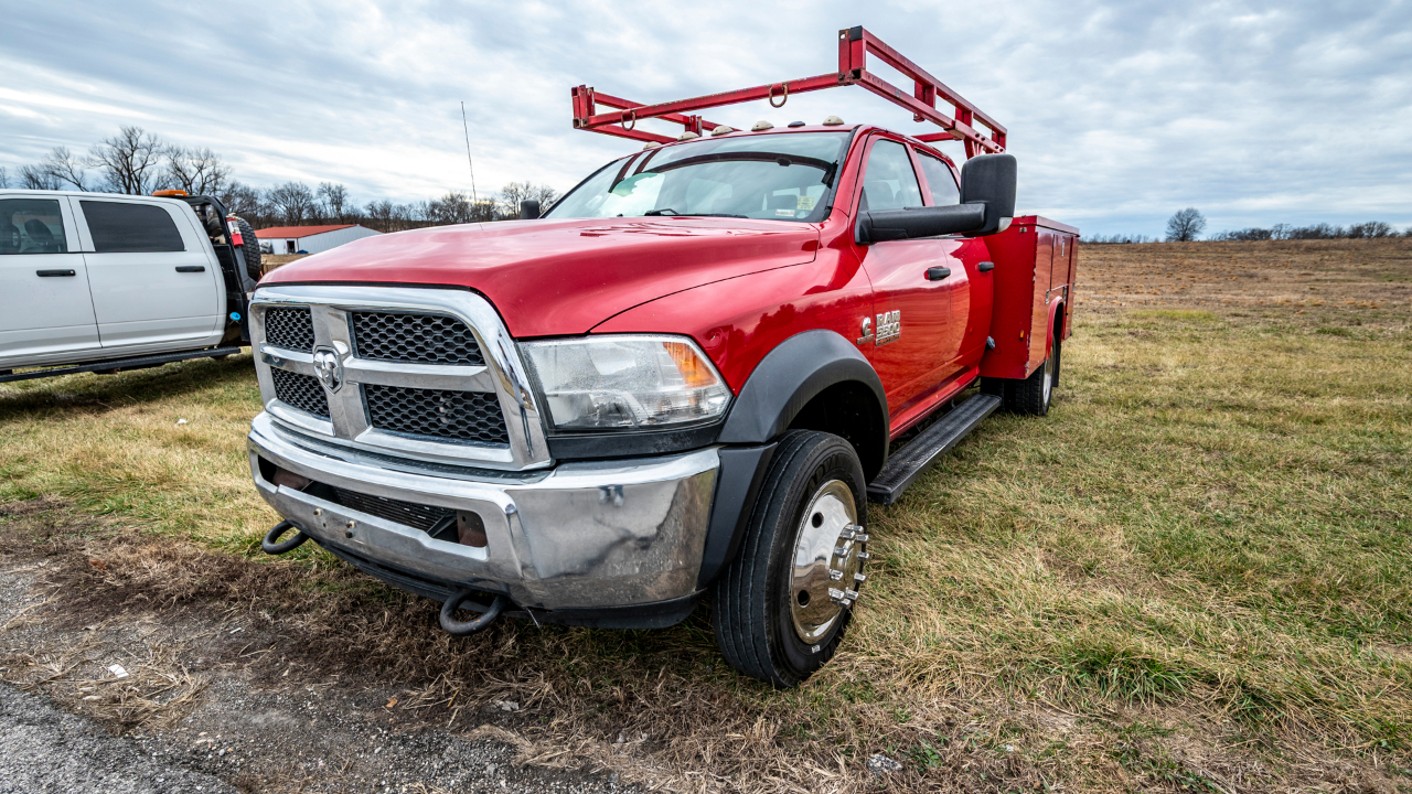 RAM 5500 Crew Cab SWB 2WD DRW 2016