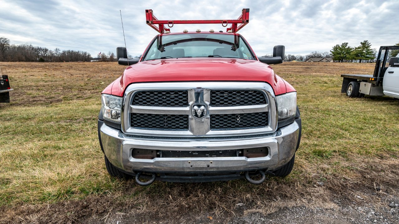 RAM 5500 Crew Cab SWB 2WD DRW 2016