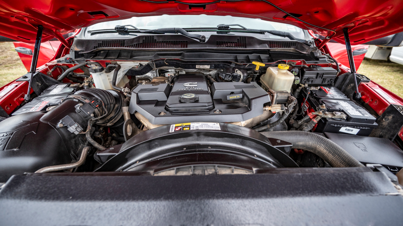 RAM 5500 Crew Cab SWB 2WD DRW 2016