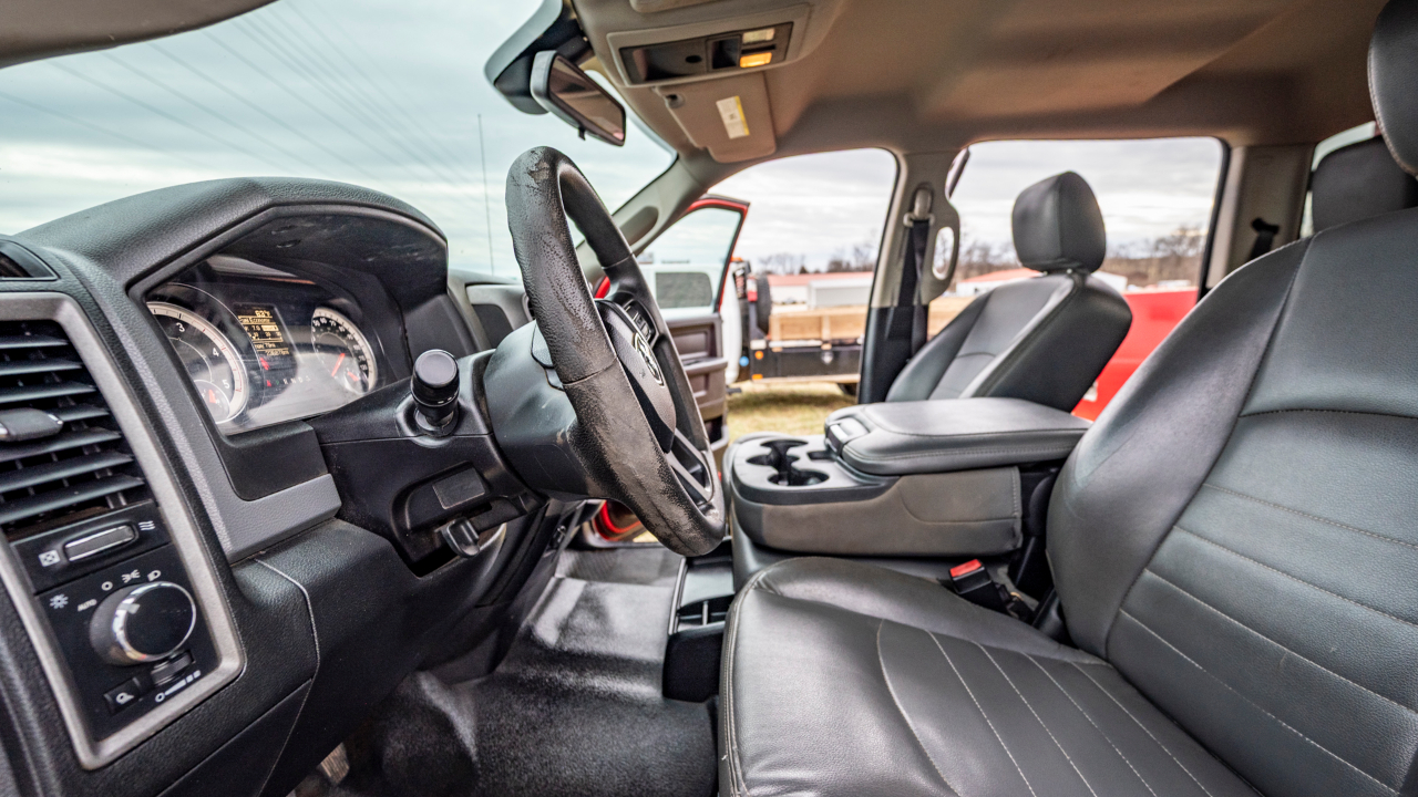 RAM 5500 Crew Cab SWB 2WD DRW 2016