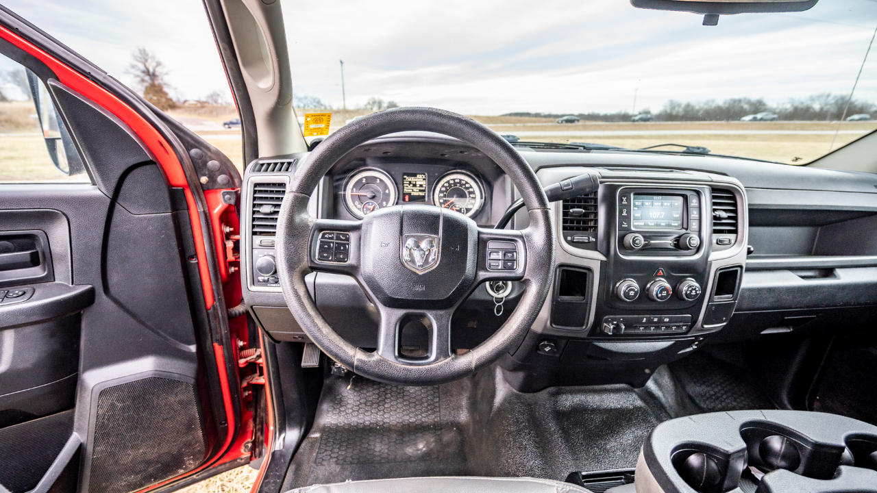 RAM 5500 Crew Cab SWB 2WD DRW 2016