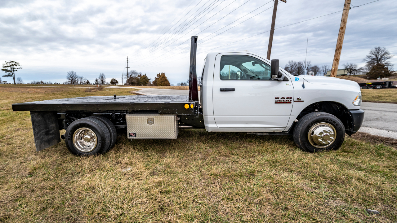 RAM 3500 Regular Cab 4WD DRW 2014