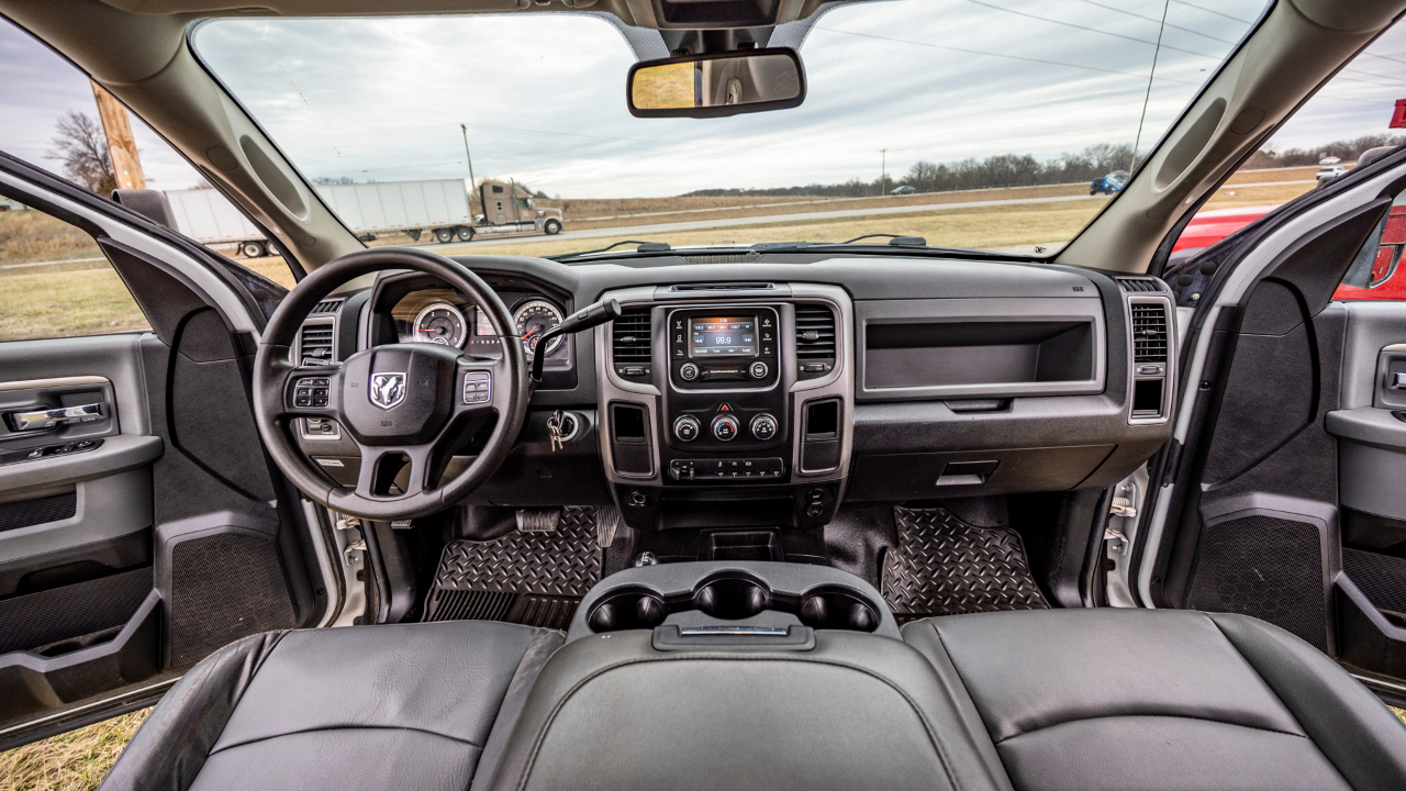 RAM 3500 Regular Cab 4WD DRW 2014